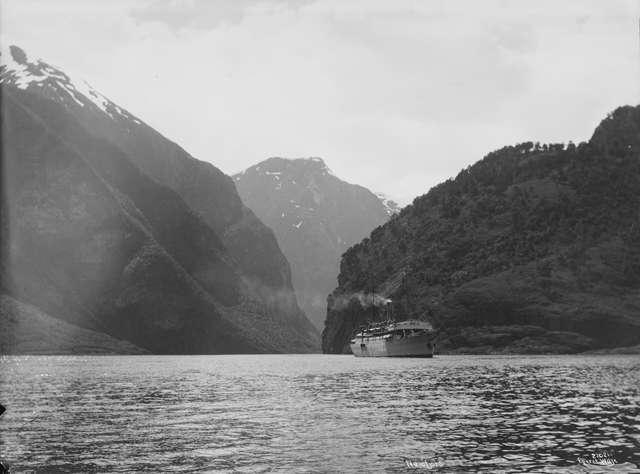 Prot: Nærøfjord med Meteor