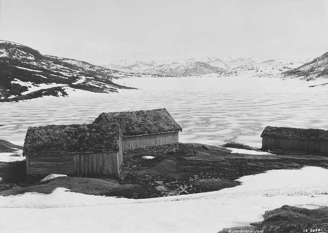 Prot: Romsdalsfjeldene fra Battenfjorden