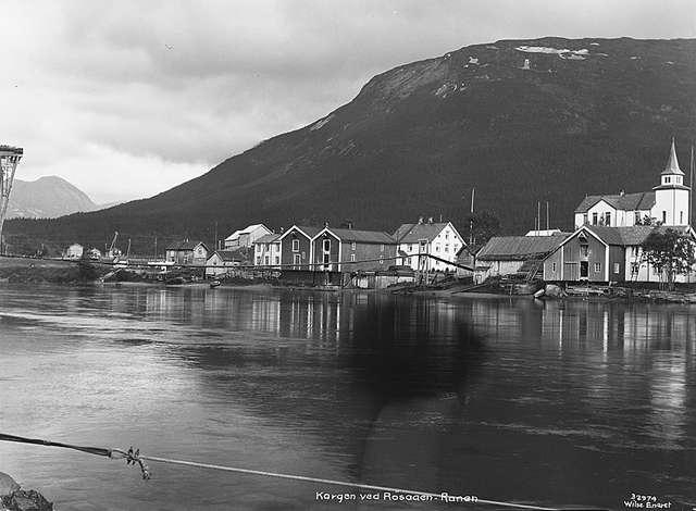 Prot: Nordland - Korgen, hengebro og kirken