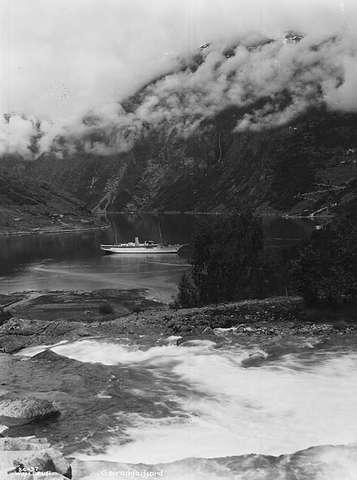 Prot: Geirangerfjord, Stella Polaris