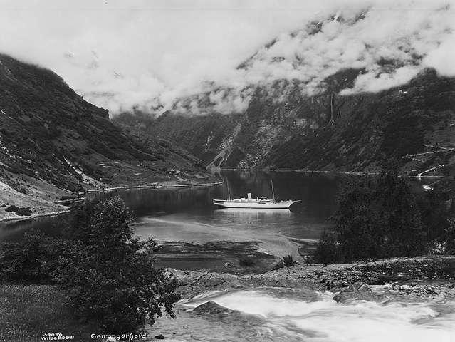 Prot: Geirangerfjord, Stella Polaris