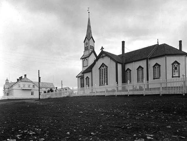 Prot: Vadsø Fylkesmanbolig og kirke