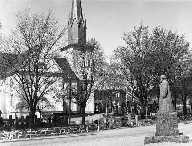 Prot: Sandefjord Landstads monument