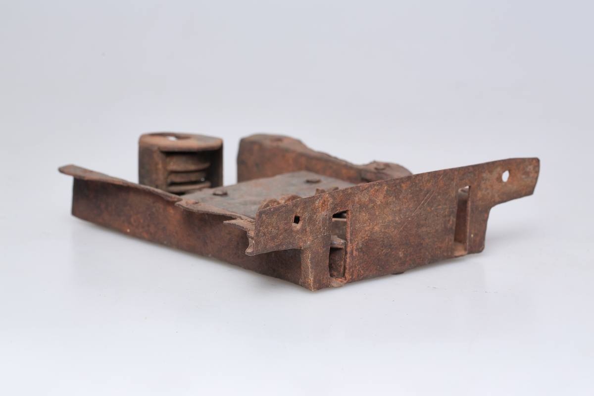 med en nøkkelform av papp