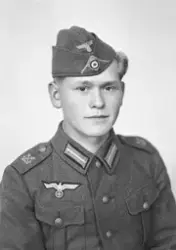 Portrett av tyske soldater og befal i Fredrikstad i 1940-45.
