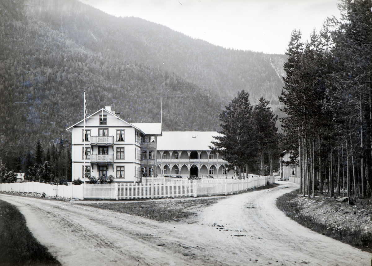 Nord-Aurdal, Valdres, Fagernes, Fagerlund hotel,