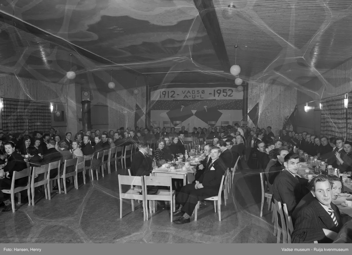 Vadsø 19.01.1952. Vadsø AUL - Vadsø Arbeiderungdomslags 40 års jubileum på Vårbrudd.