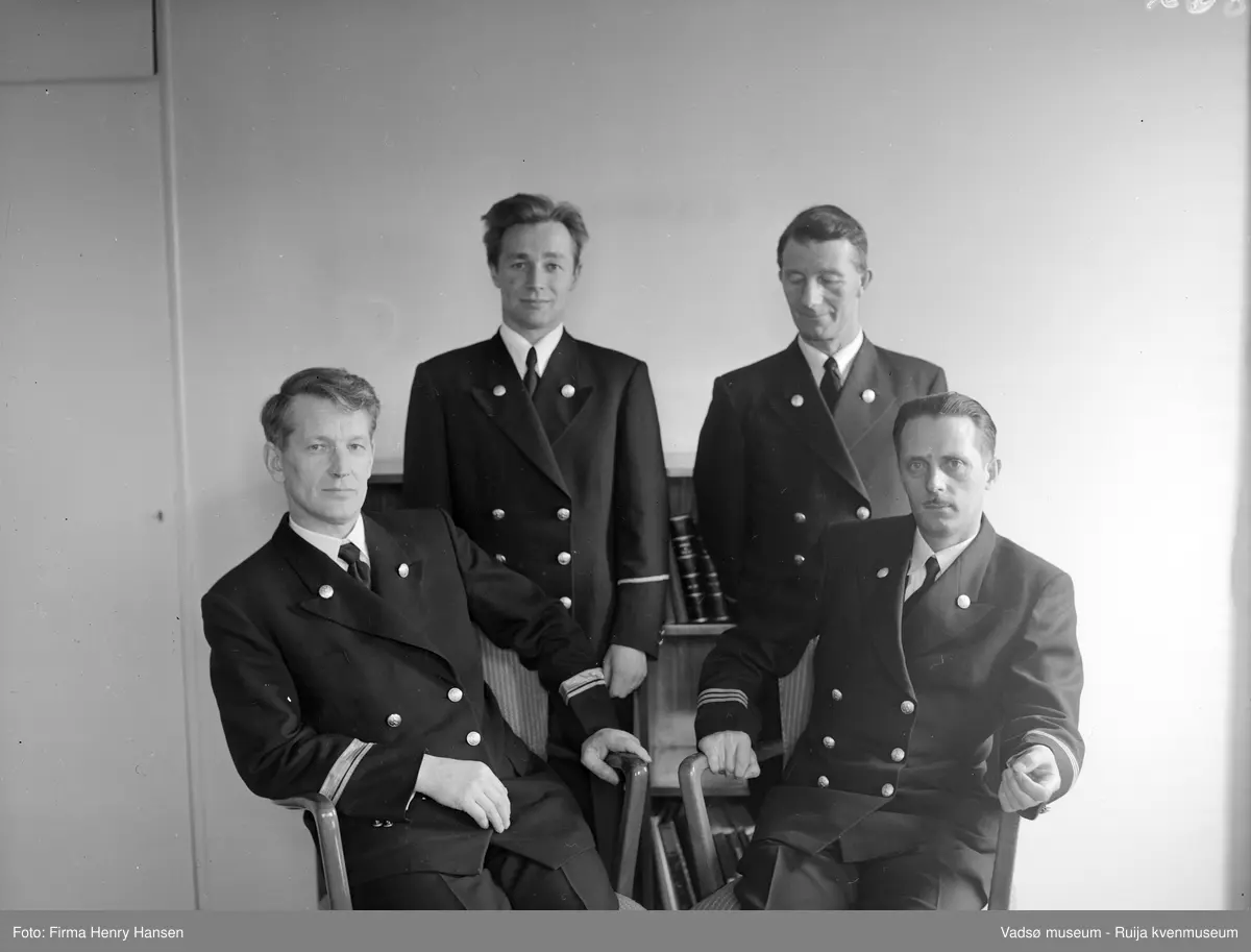 Tollfunksjonærer 3/7 1957 - trolig Vadsø