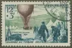 Frimärke ur Gösta Bodmans filatelistiska motivsamling, påbörjad 1950.
Frimärke från Frankrike, 1955. Motiv av Fri ballong för posttransport 1870 från det inneslutna Paris -Frimärkets Dag 1955-