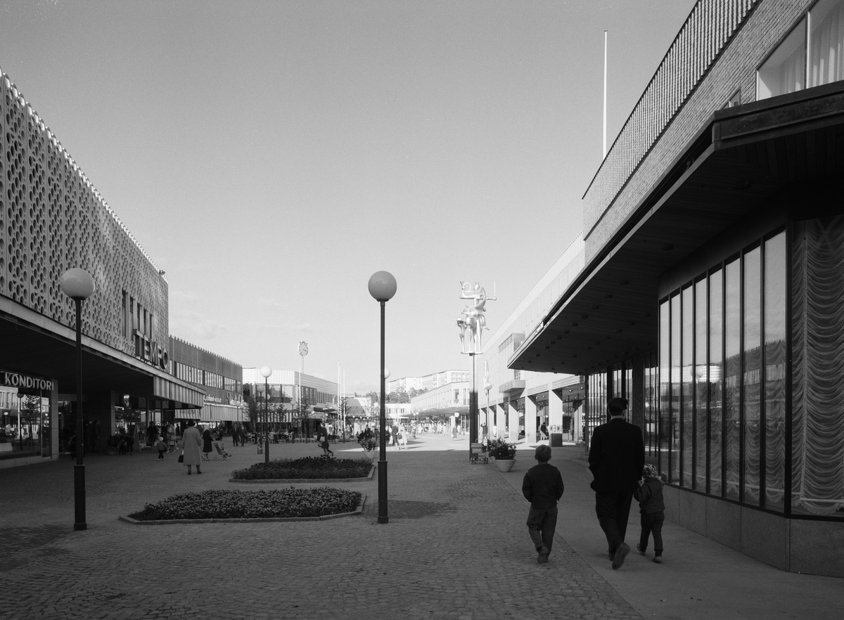 FARSTA CENTRUM; RESTAURANG POSTILJONEN; HYRESHUS
EXTERIÖR, INTERIÖR