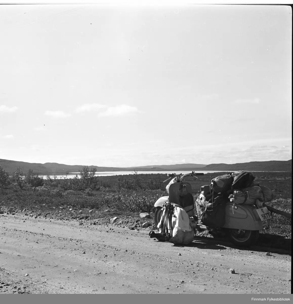 Scooterferie 1955. Biggejávri er en innsjø i Kautokeino kommune i Finnmark.