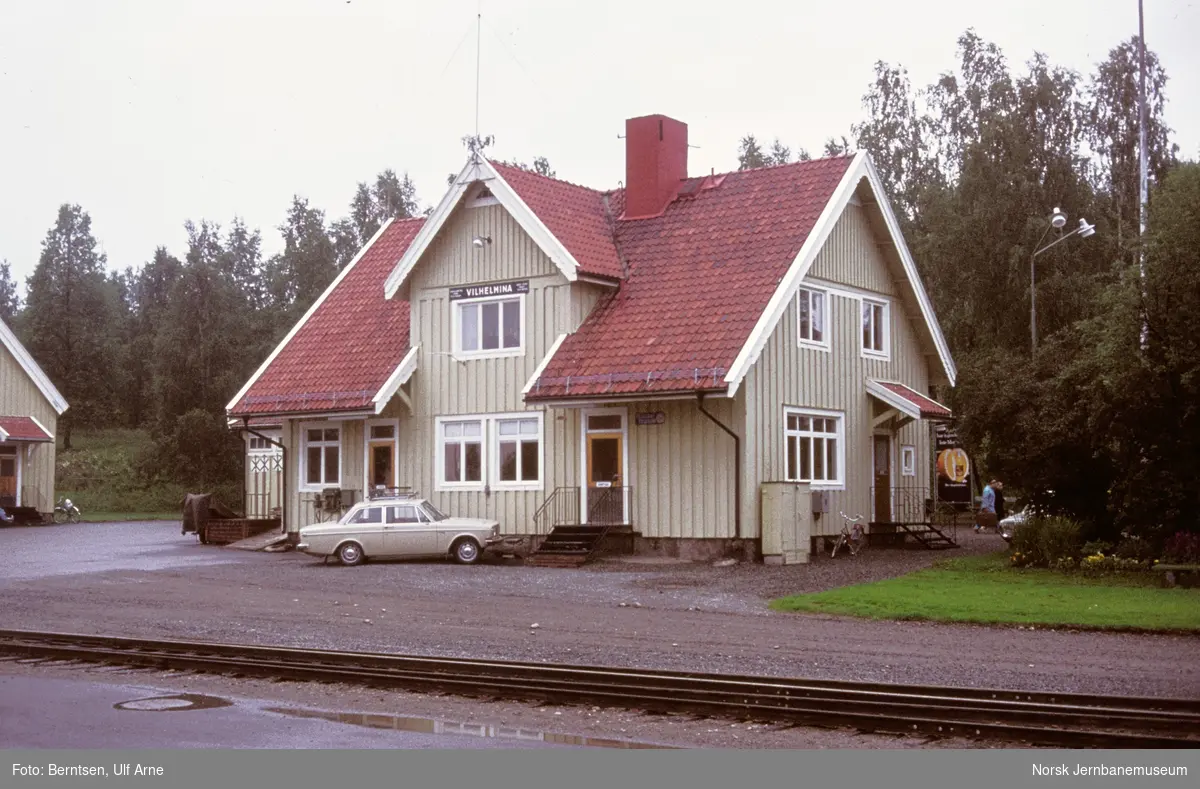 Stasjonsbygningene på Vilhelmina stasjon på Inlandsbanan i Sverige