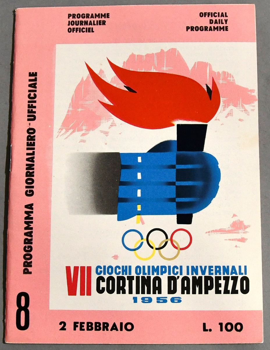 Dagsprogram for den 2. februar 1956 under vinter-OL i Cortina. Programmet er på 18 sider og inneholder informasjon om alle øvelser for den aktuelle dagen, og med tabeller med navn på alle utøvere og plass til å fylle inn resultater.