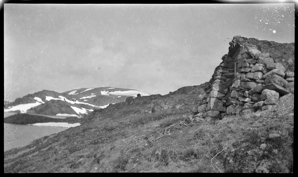 fjell, vatn, snø