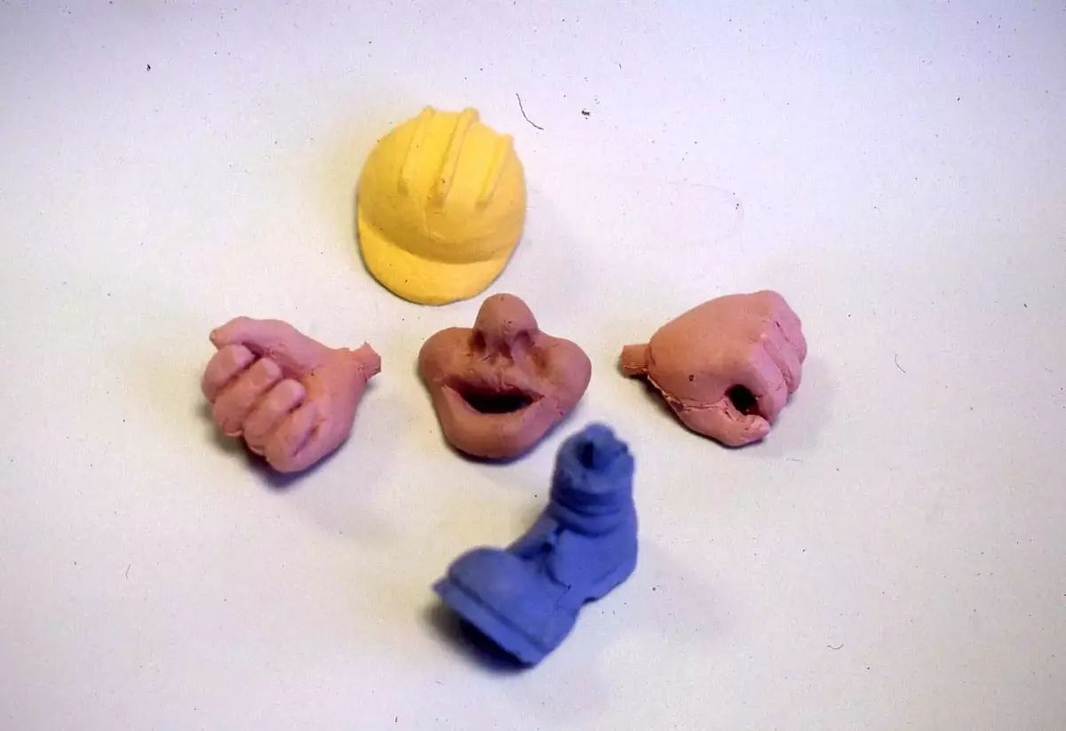 Nya koncept för BRIO Mec byggsats. Tekniksatser som kugghjul och pneumatik (luft), figurer och verktygsbälte. Designskisser och modeller.