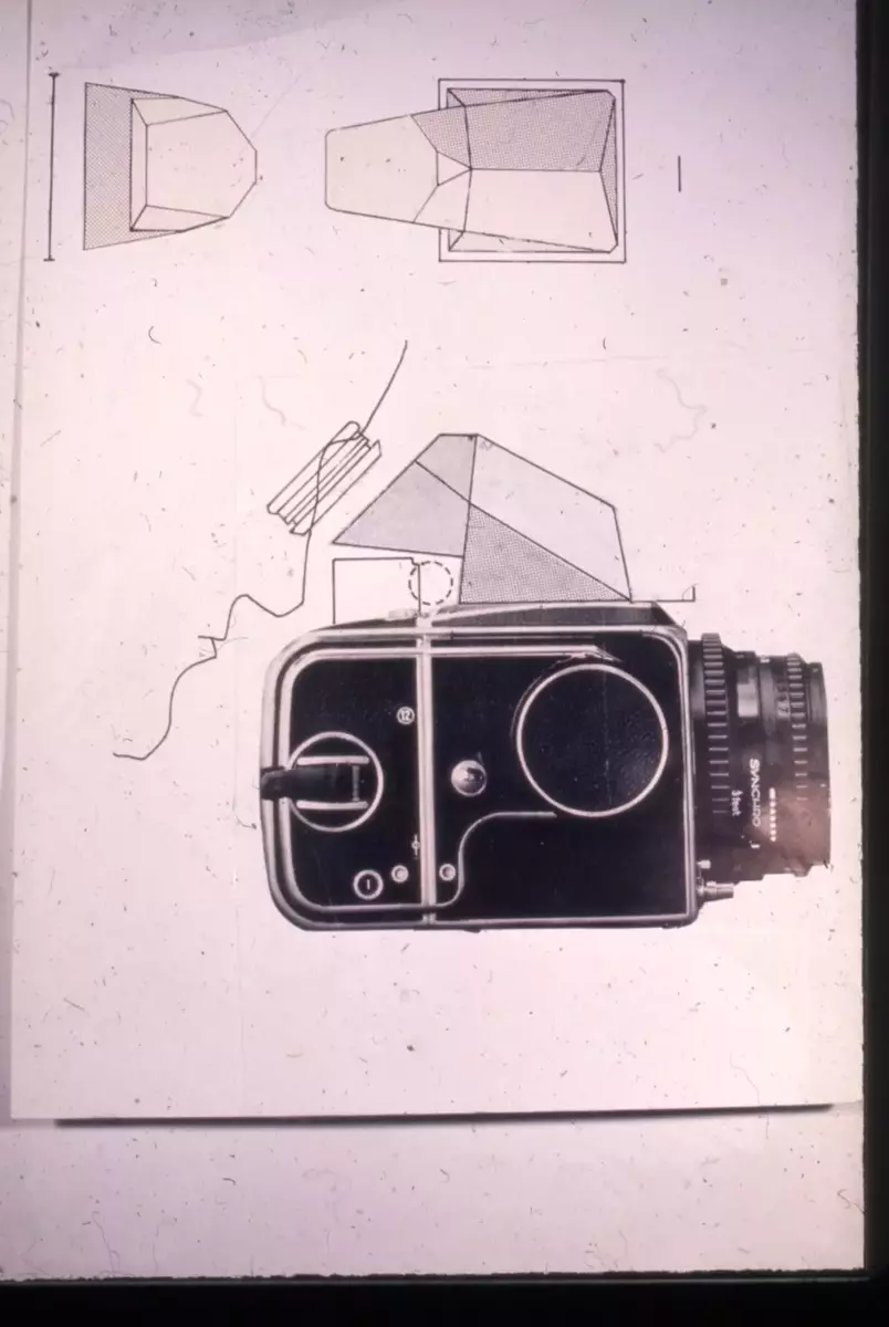 Mätsökare. 

Miljöbilder på skissarbetet, skisser på detaljer och helhetsdesign samt modeller monterade på existerande Hasselbladskamera.