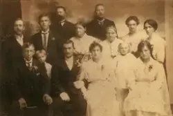 Bryllup 1917.
Brudeparet var Oline Telle og Ottar Nyhuus.
Fo