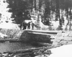 Sørbydammen ved utløpet av Søndre Slemsjøen i elva Slemma, s