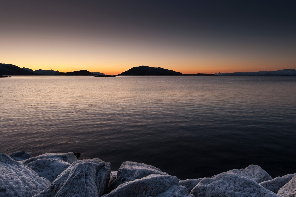 Foto fra moloen, Skarstad, Efjord i Narvik kommune.. Januar 2014. Foto: Harald Harnang.