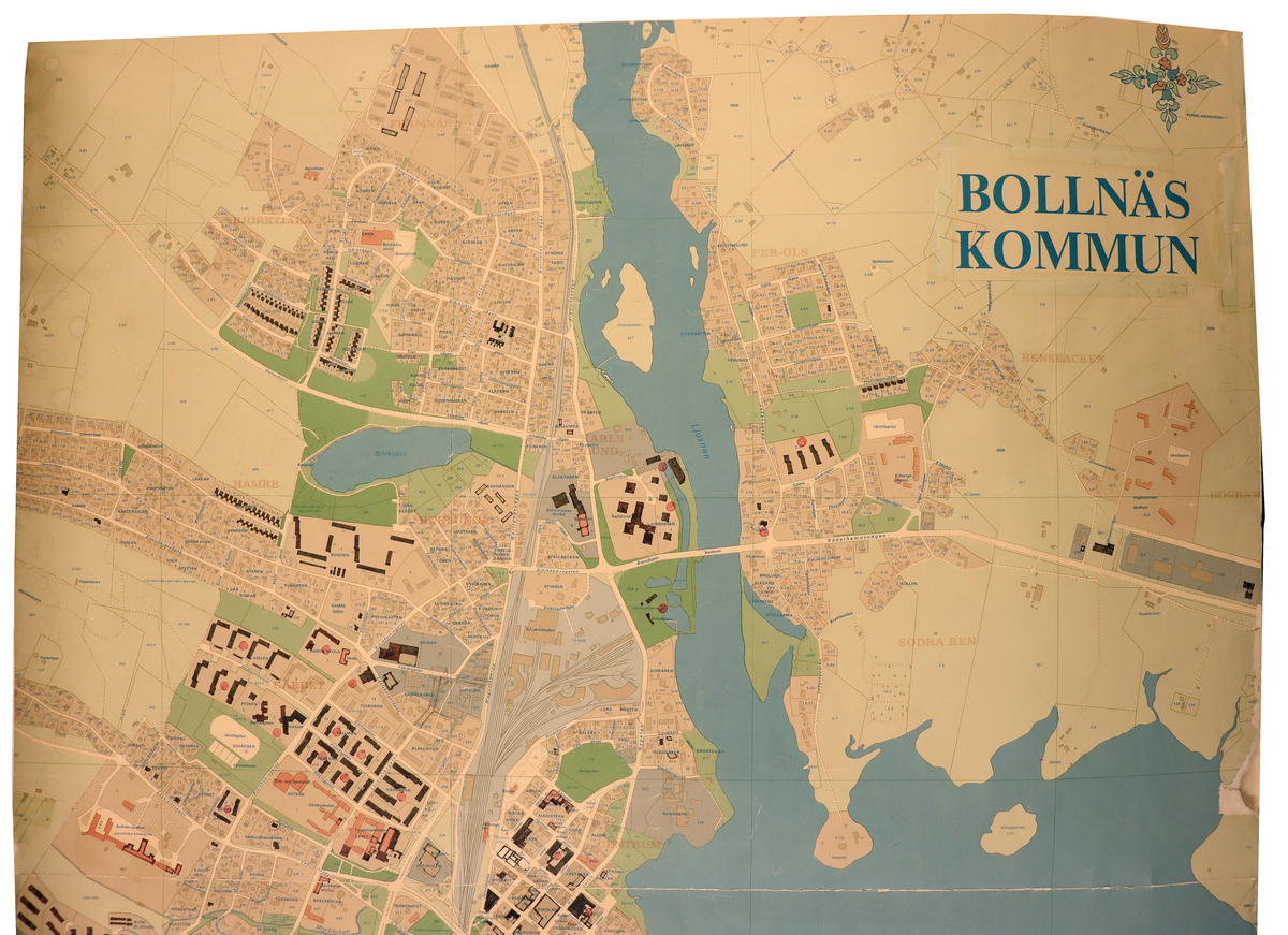 Karta över Bollnäs där byggnader och kvarter ritade av Heino Krabu markerats.