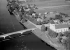 Flygfoto över Husby, samt kyrka, Hedemora 1967.