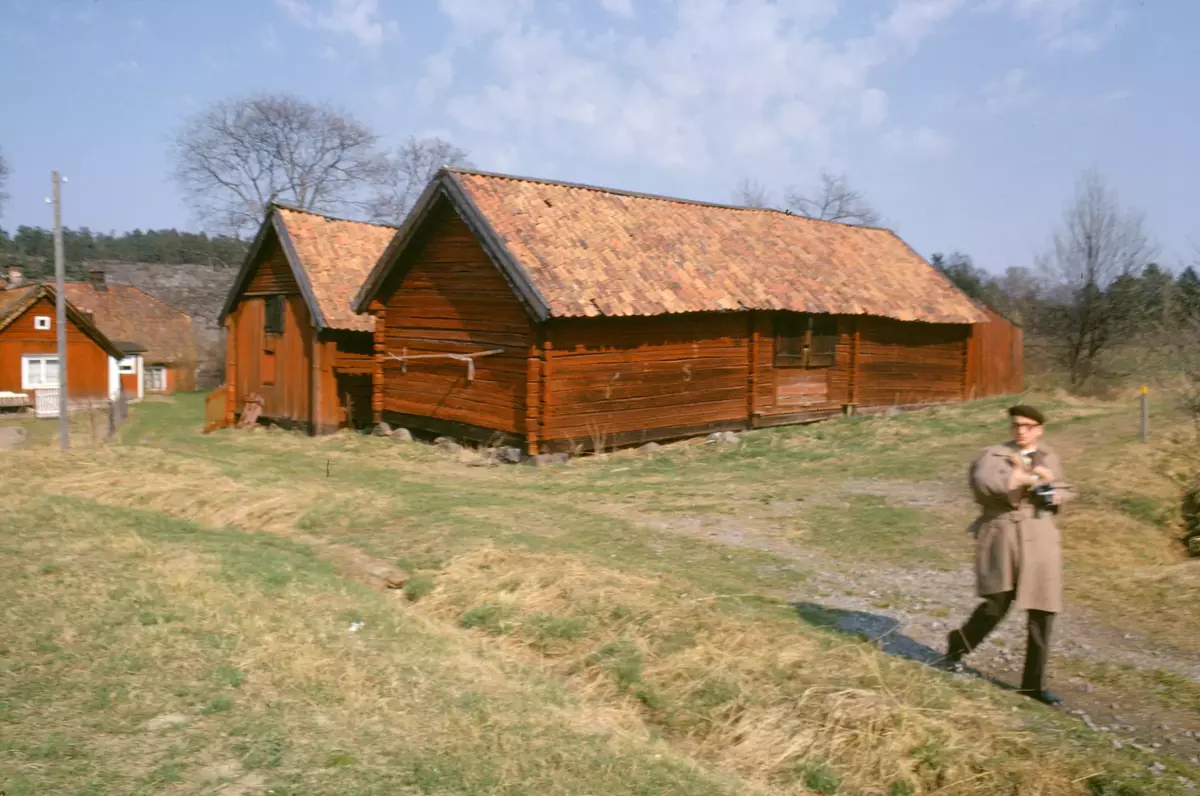 Nacka; Källtorps gård. Uthusen.