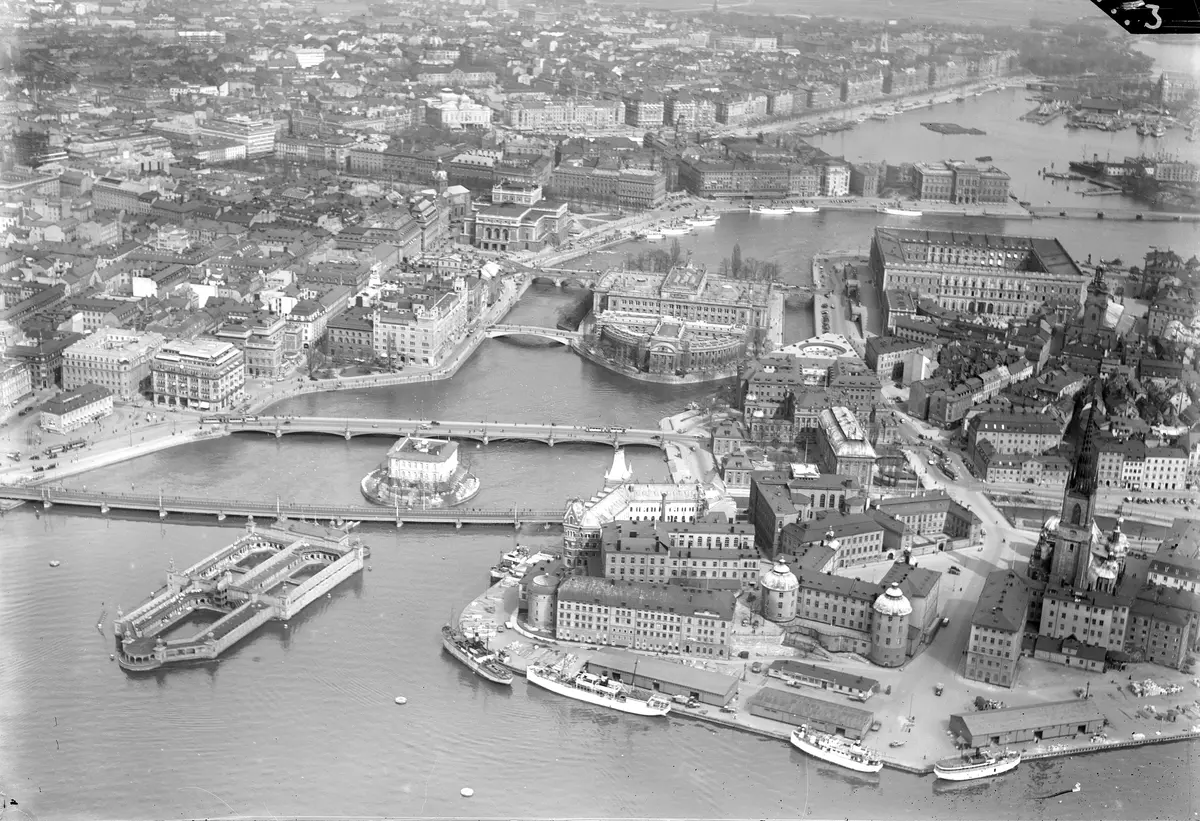 Flygfoto över Stockholm med Riddarholmen; Gamla stan och Norrmalm
