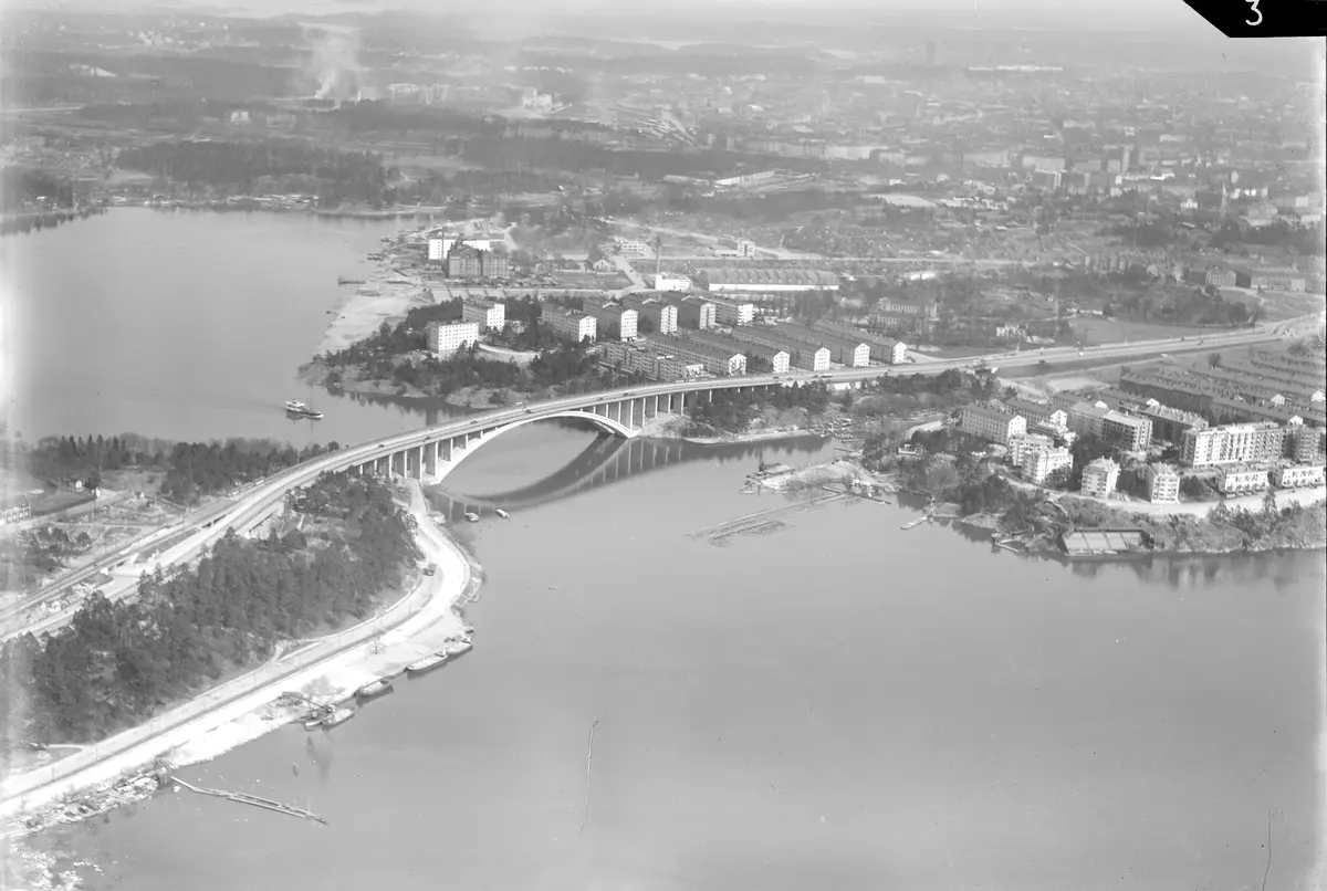 Flygfoto över Stockholm med Tranebergsbron; Fredhäll och Kristineberg
