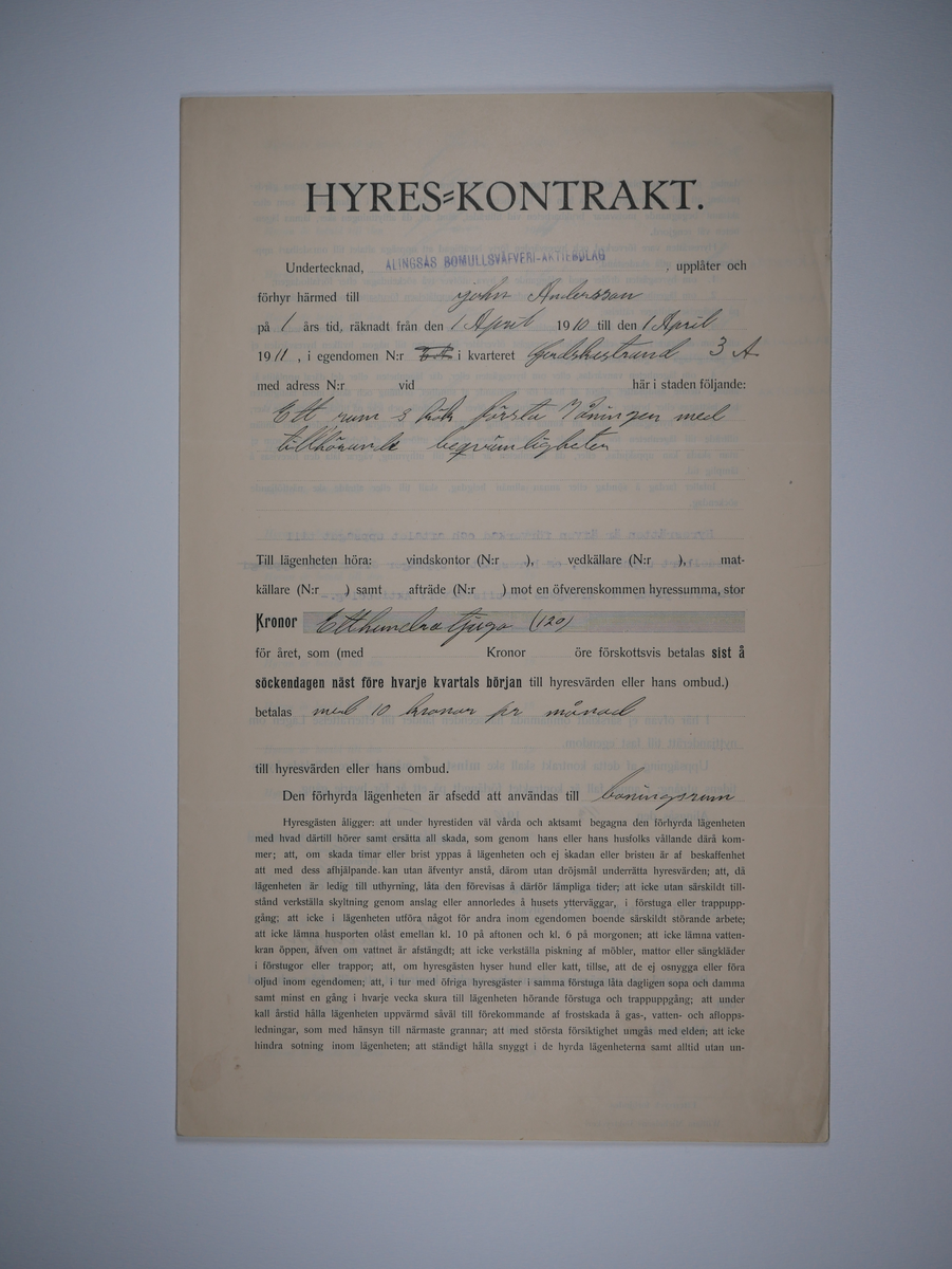 Alingsås Bomullsväveri AB

Hyreskontrakt mellan Alingsås Bomullsväveri AB och anställda.
1903 - 1909.
Fabriken ägde flera fastigheter.

Gåva 1983-05 Almedahls AB, Alingsås