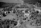 Flygfoto över Skogshögskolan, Garpenberg, Hedemora 1965.