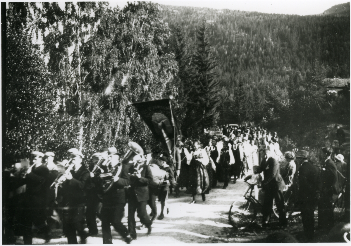 Amerikastevnet i 1932, på vei til Hallingdal Folkemuseum
