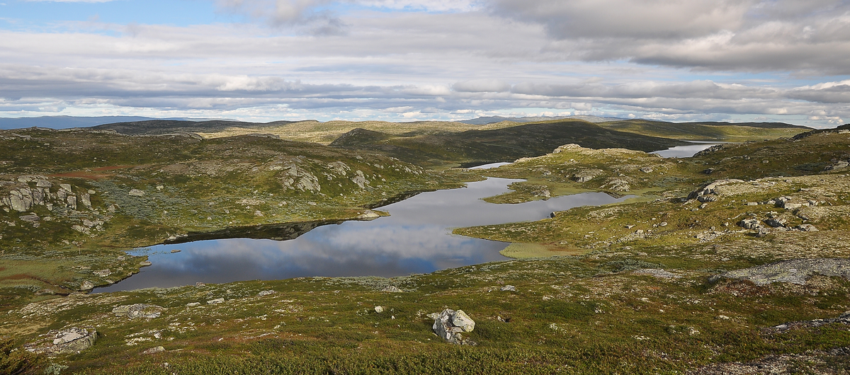 Fjellandskap
Vesle Reinsjøen og Reinsjøen t.h.
