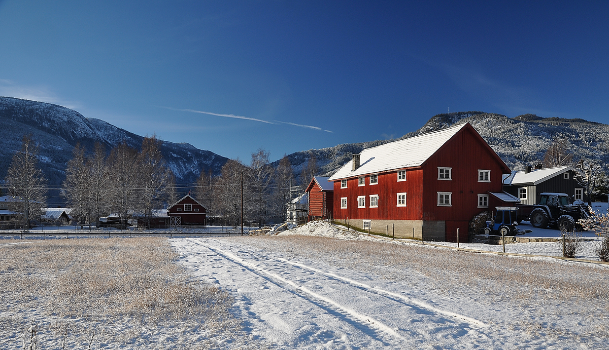 Vinter på Nesbyen
Skovhus Bråten sin gård på Nesbyen østside.
