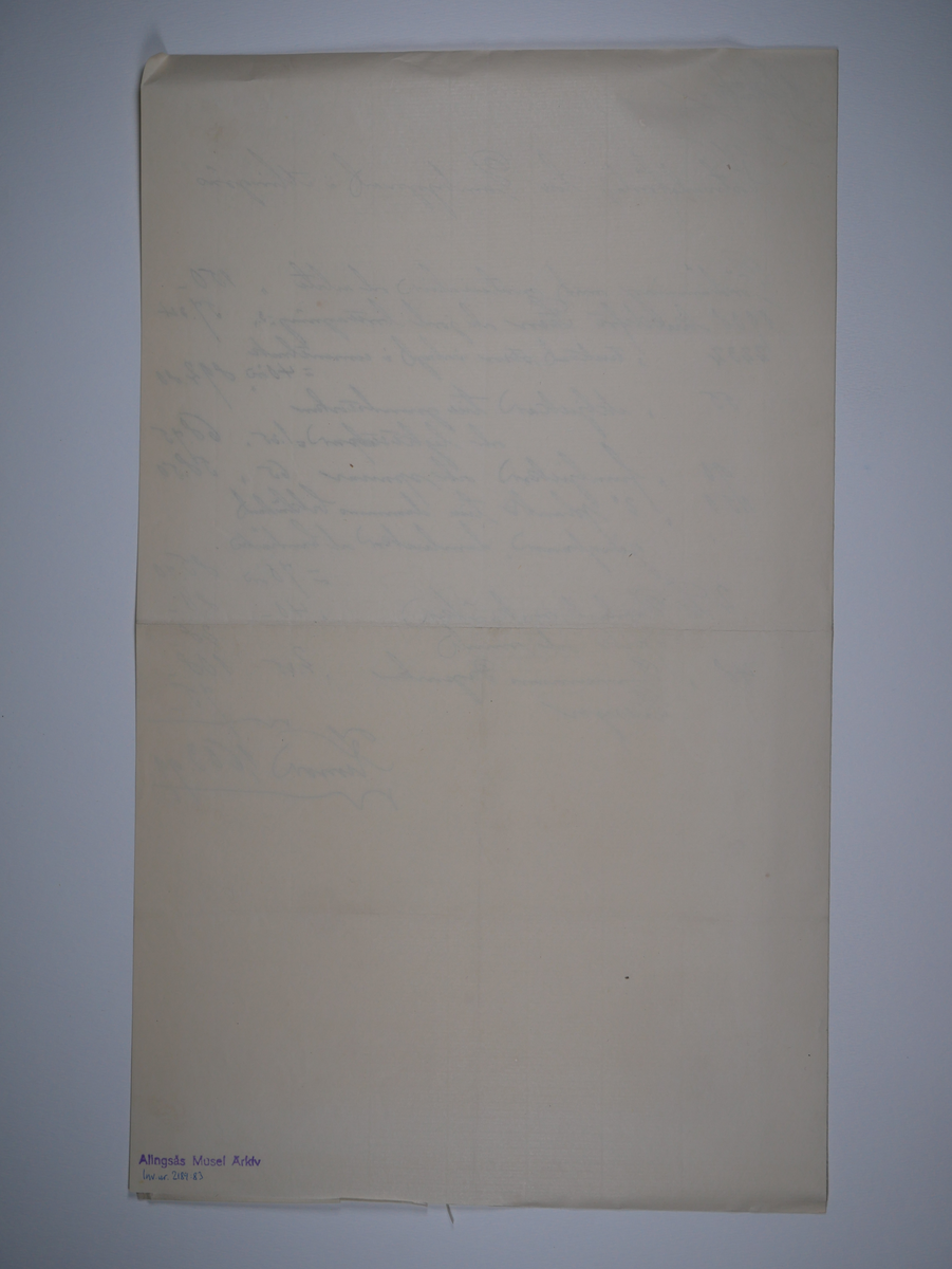 Alingsås Bomullsväveri AB

Kostnadsförslag på dammbyggnad, 1893.
Handskriven uträkning.

Kan det röra fördämningen i Lillån?
Bro ingår i kostnadsförslaget.