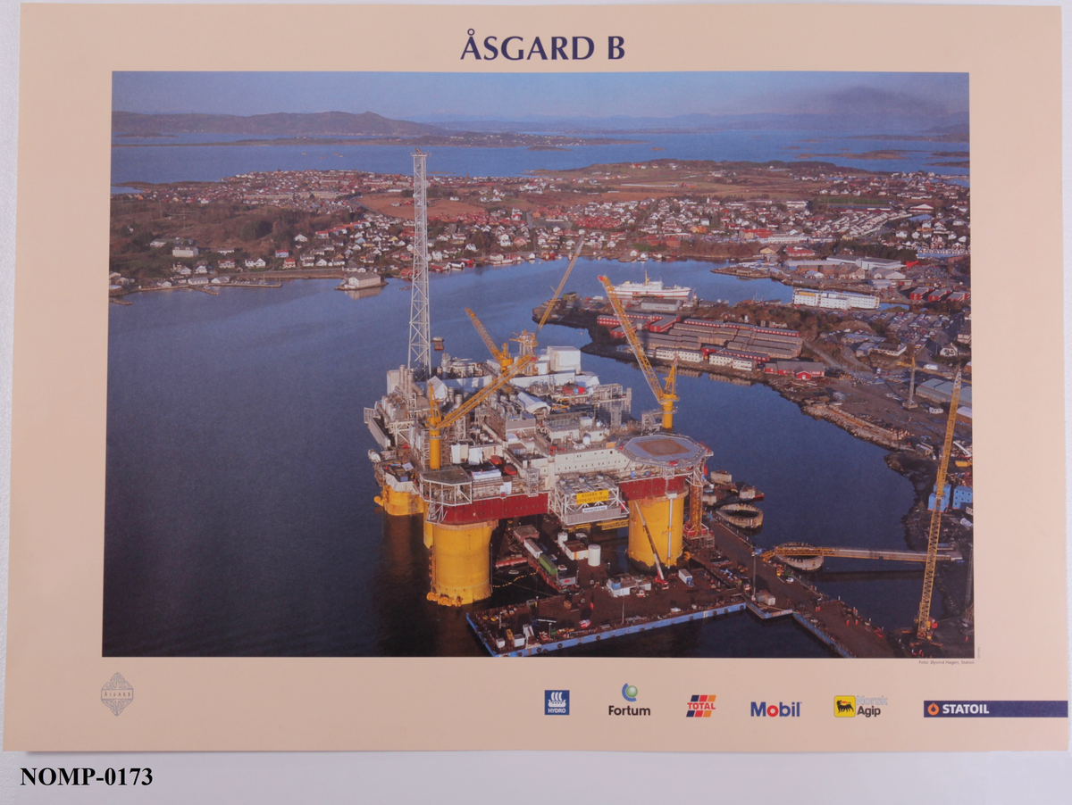 Åsgard B under bygging.