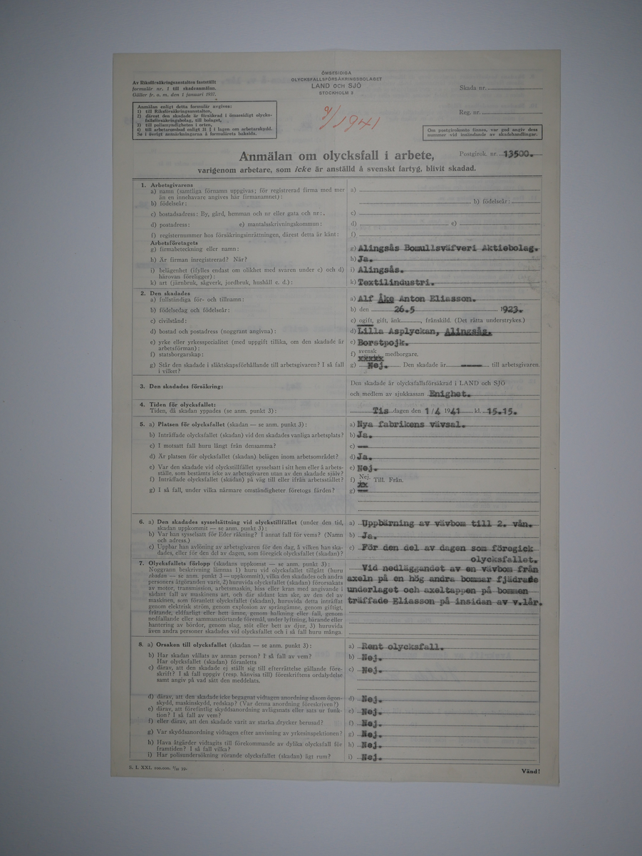 Alingsås Bomullsväveri AB

Bunt olycksfallsrapporter, 1938 -1943.

Gåva 1983-05 av Almedahls AB