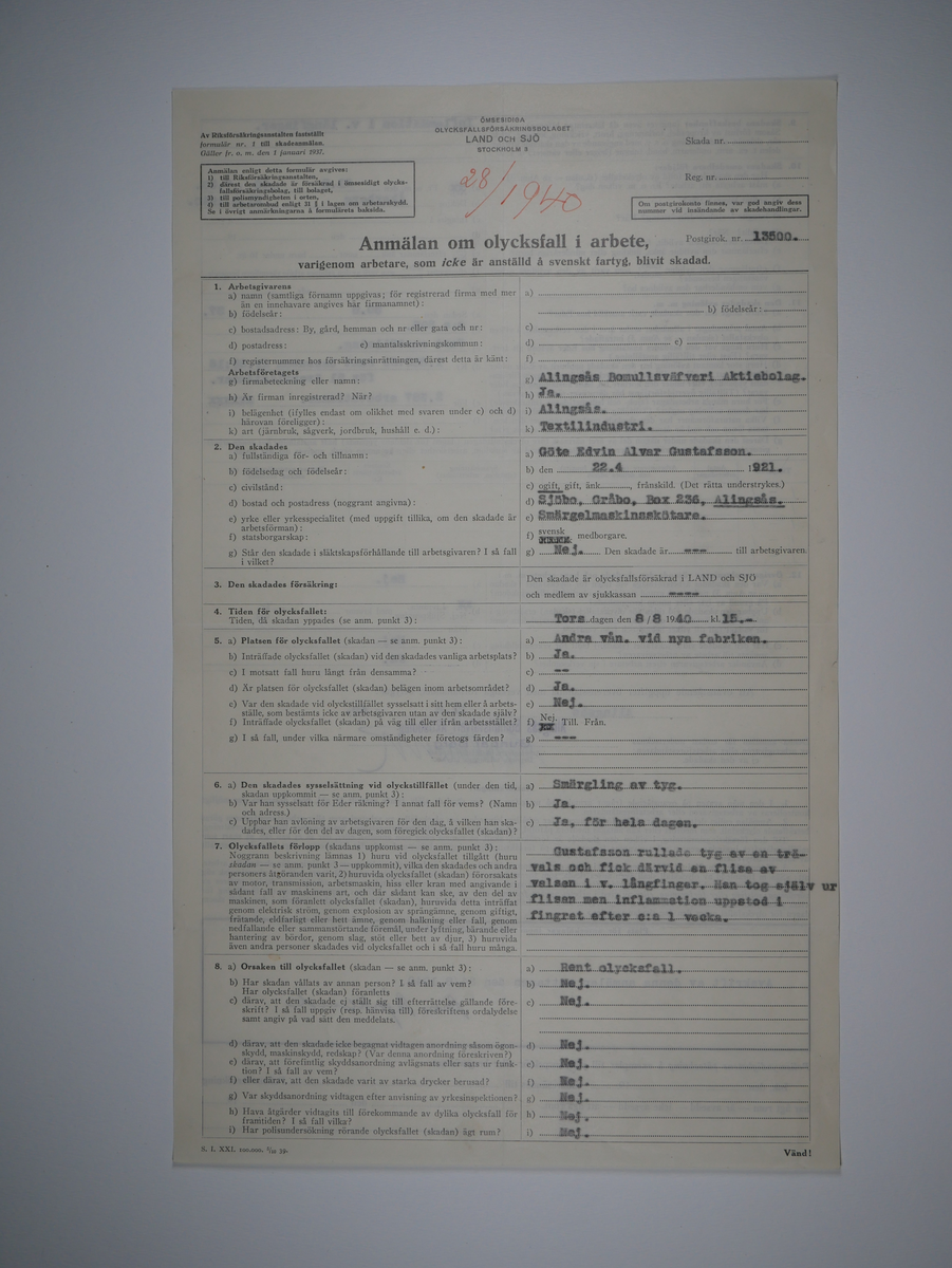 Alingsås Bomullsväveri AB

Bunt olycksfallsrapporter, 1938 -1943.

Gåva 1983-05 av Almedahls AB
