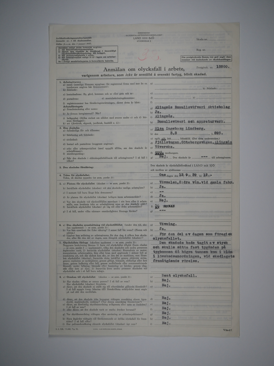 Alingsås Bomullsväveri AB

Bunt olycksfallsrapporter, 1938 -1943.

Gåva 1983-05 av Almedahls AB