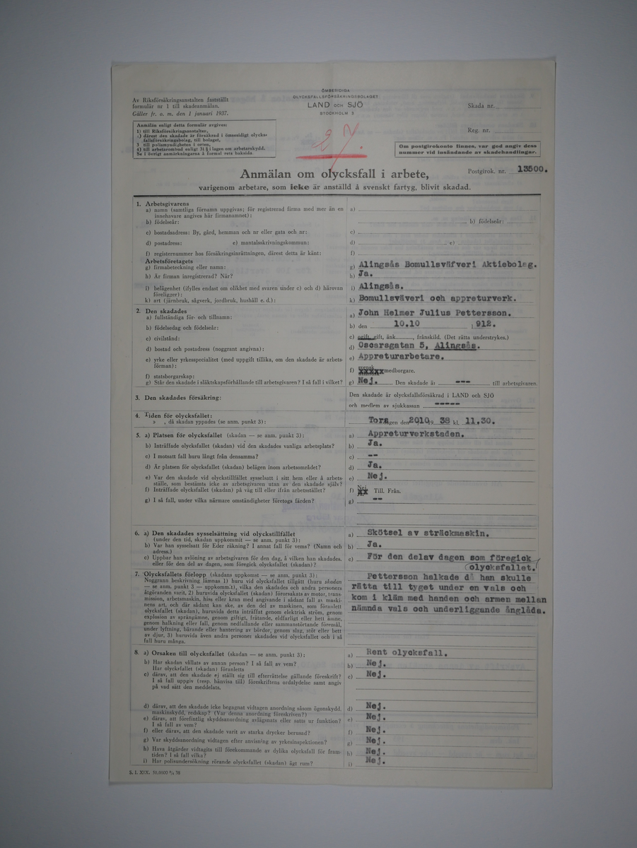 Alingsås Bomullsväveri AB

Bunt olycksfallsrapporter, 1938 -1943.

Gåva 1983-05 av Almedahls AB
