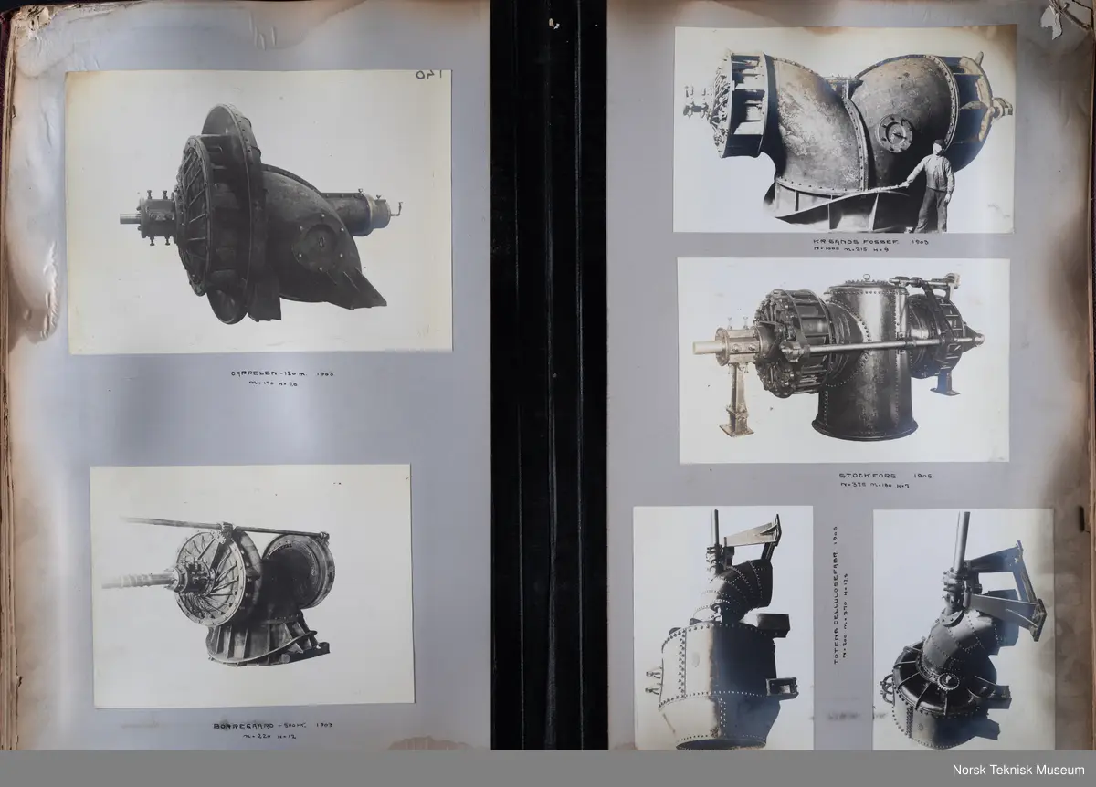 Fotoalbum med fotografier av rørganger, turbiner, skovler mm produsert ved Myrens verksted. 
