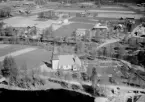 Flygfoto över Venjans kyrka, Mora 1962.