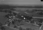 Flygfoto över Vika kyrkby, Dalarna 1935-1937.