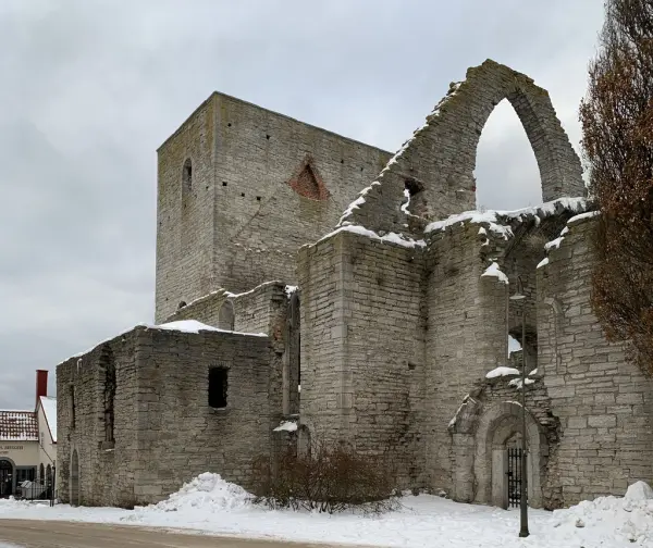 Drottens kyrkoruin
