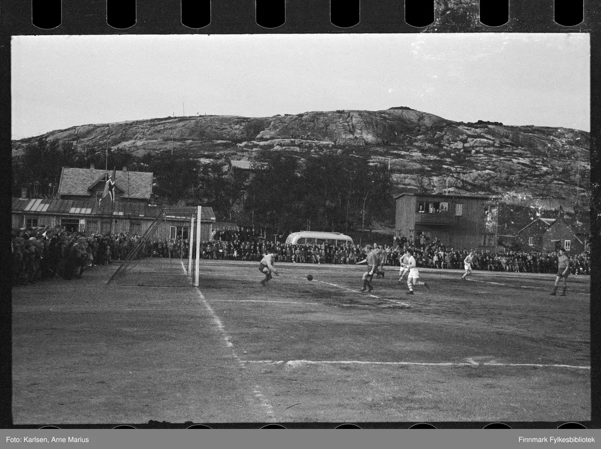 Fotballkamp i Kirkenes, antagelig i 1947 (se historikk)