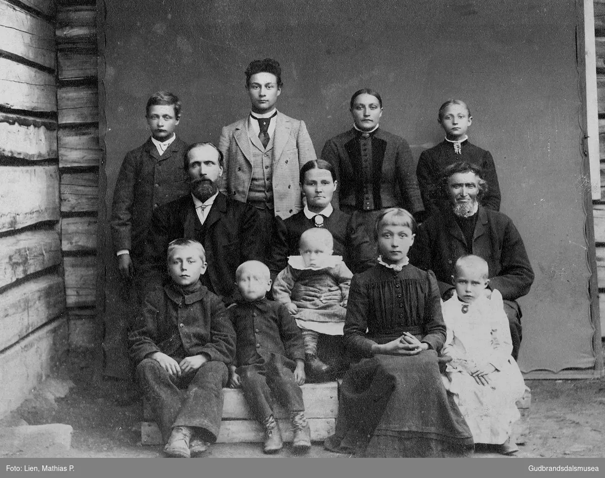 Familien i Kvernroen 1892