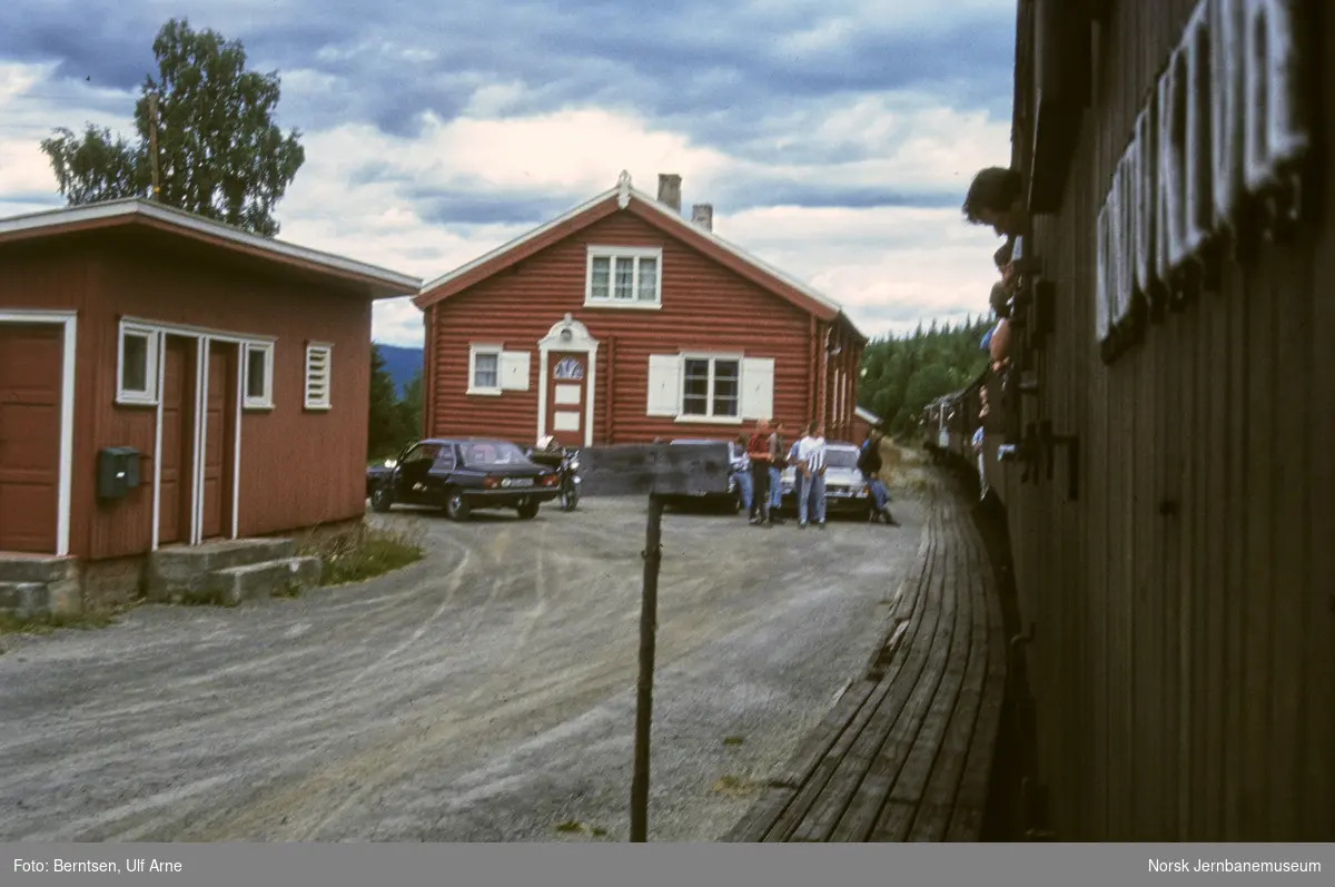 Veterantog på Etna stasjon på Valdresbanen