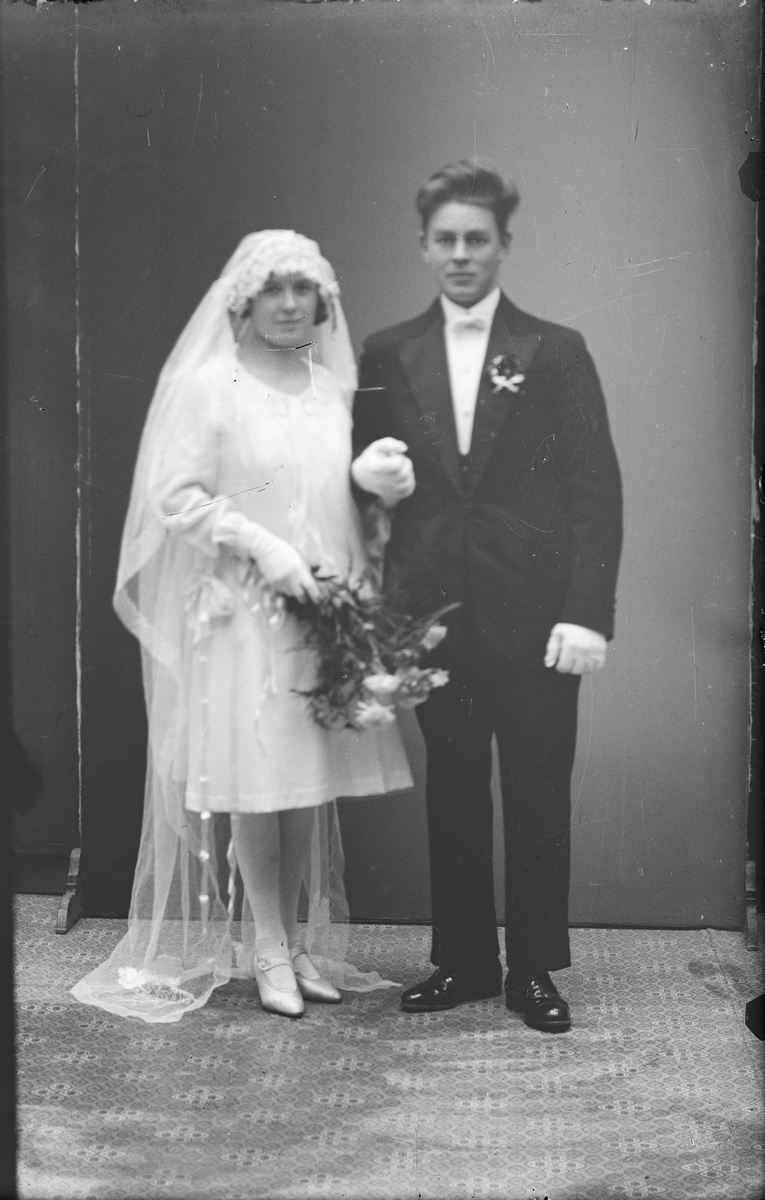 Ateljéporträtt - brudpar, Alunda, Uppland