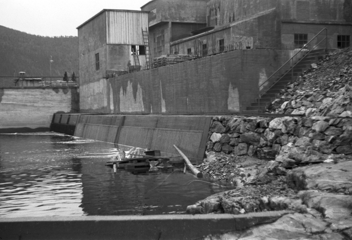 Nedre Fiskumfoss kraftstasjon