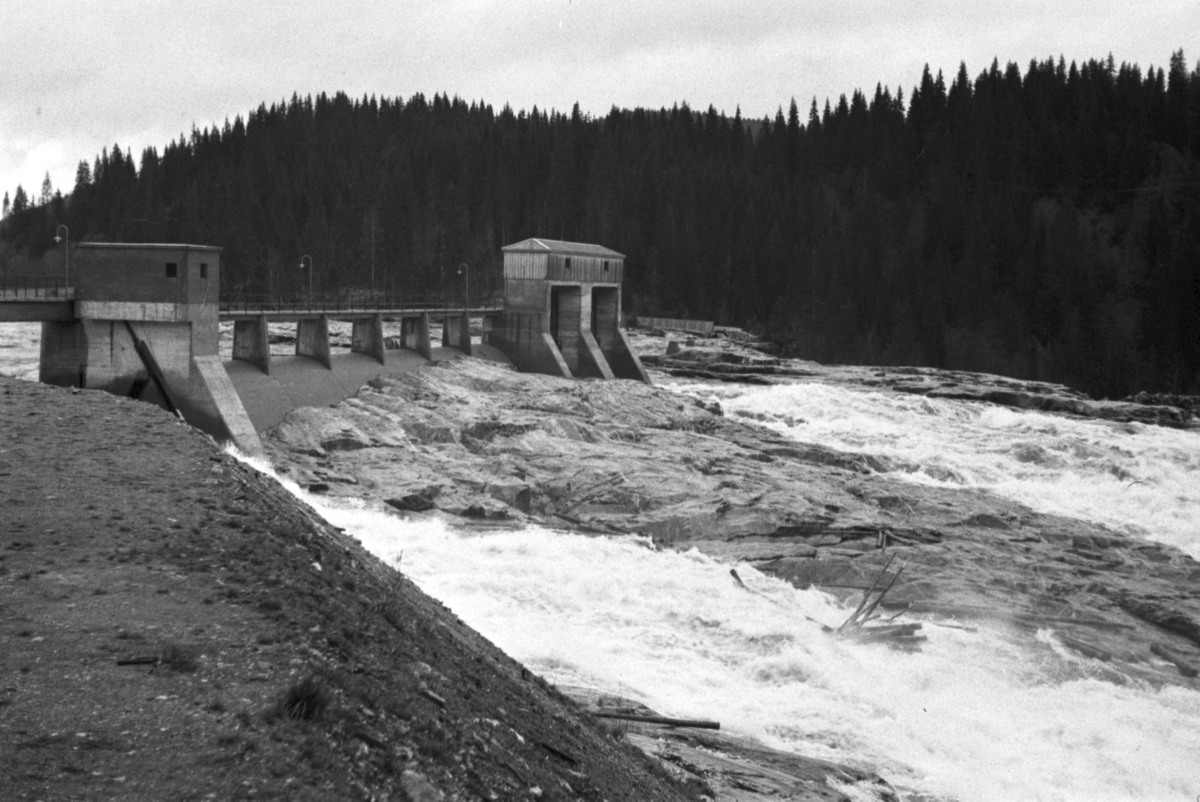 Nedre Fiskumfoss kraftstasjon