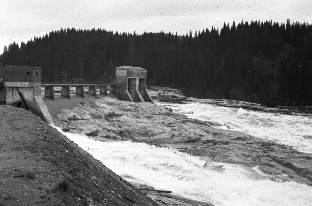 Nedre Fiskumfoss kraftstasjon